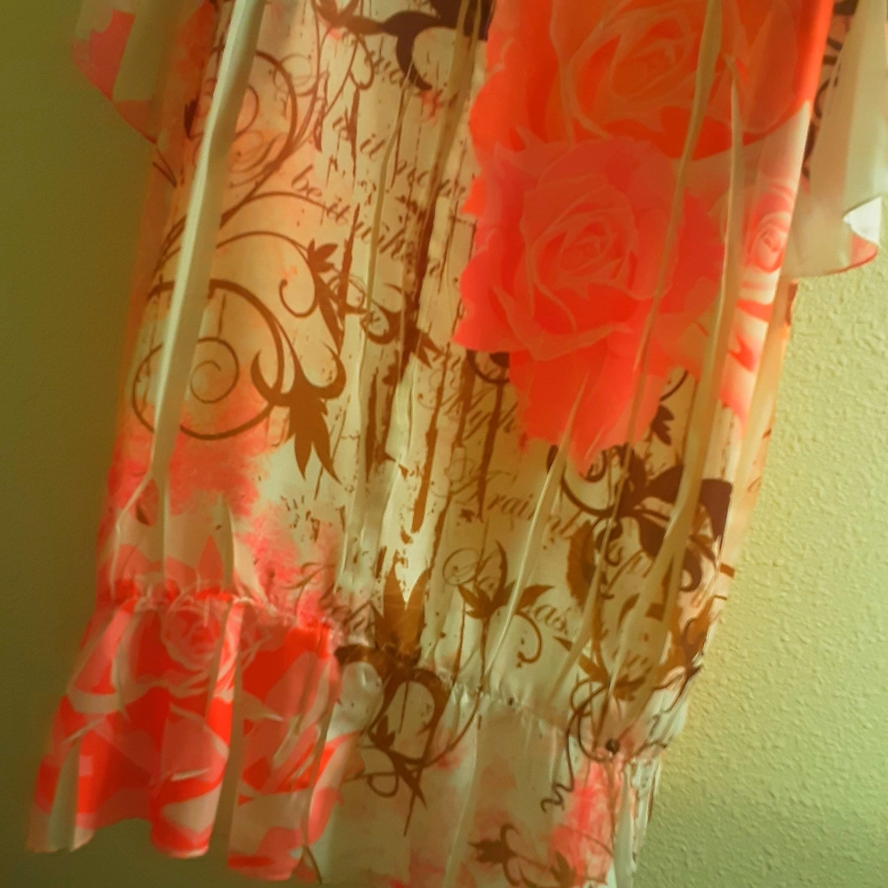 Cato Top Pink Floral Airbrush Peplum Hem Size 26/28W NWOT - Picture 12 of 15